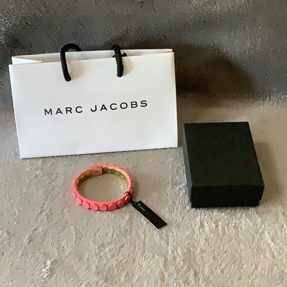 NWT Marc by Marc Jacobs bright coral bracelet - Picture 1 of 9